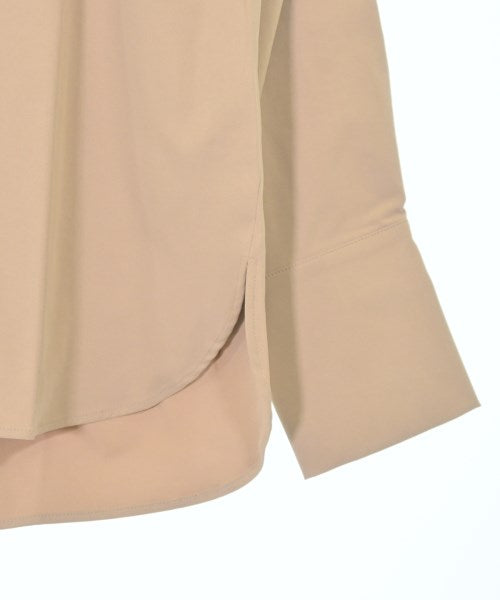 THREE SQUARE เสื้อลำลอง
