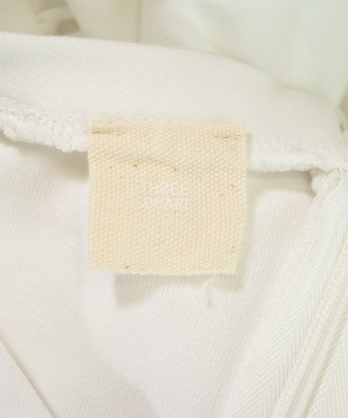 THREE SQUARE เสื้อสตรี