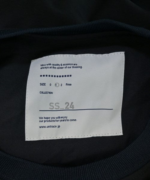 UNTRACE เสื้อลำลอง