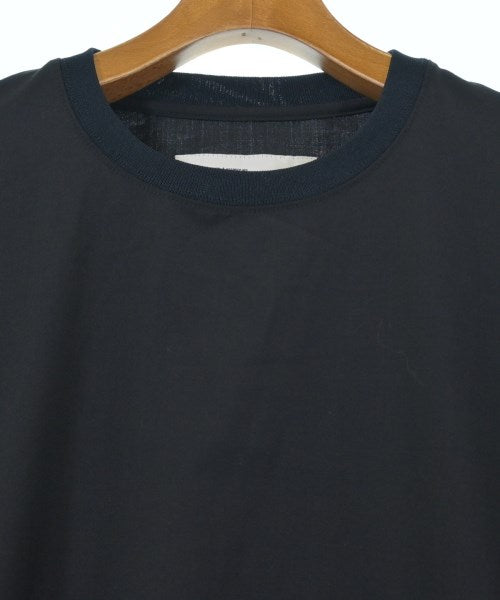 UNTRACE เสื้อลำลอง
