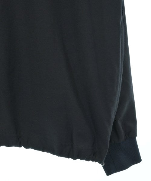 UNTRACE เสื้อลำลอง