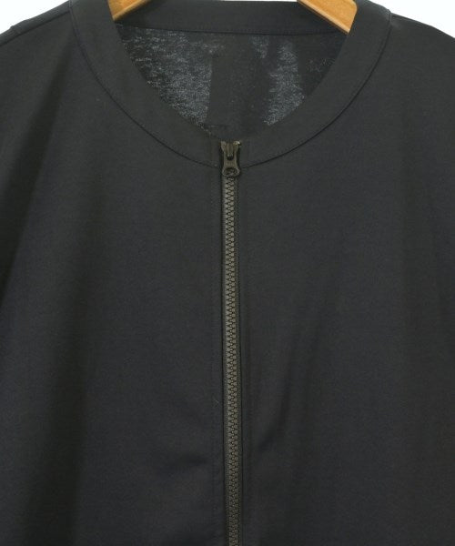 UNTRACE แจ็คเก็ตเบลาส์ อื่น