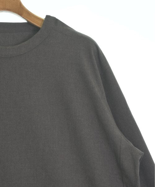UNTRACE เสื้อลำลอง