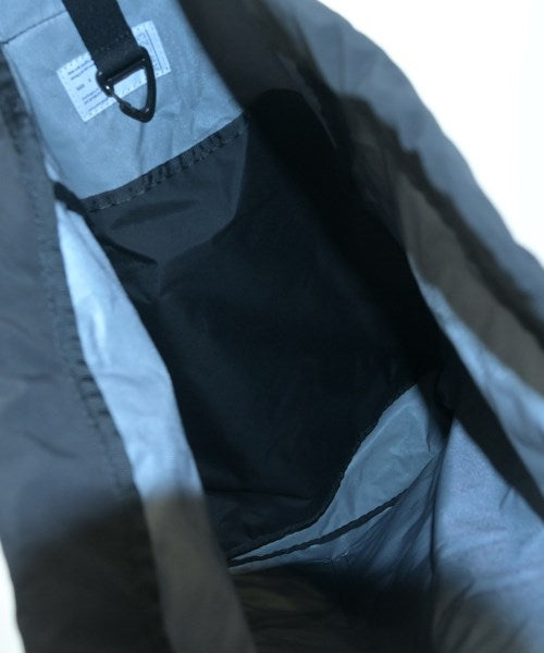 UNTRACE เป้สะพายหลัง