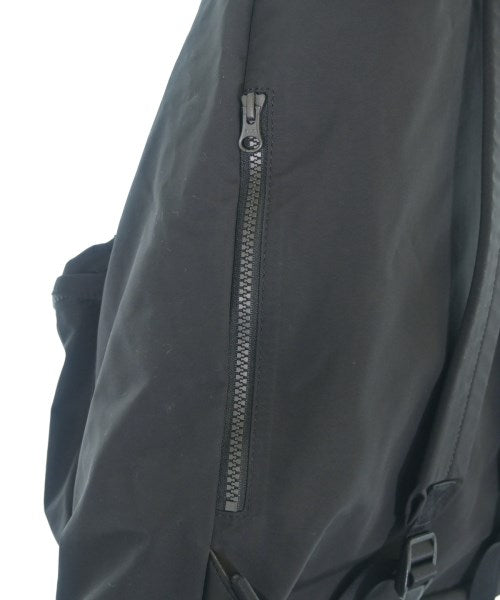 UNTRACE เป้สะพายหลัง