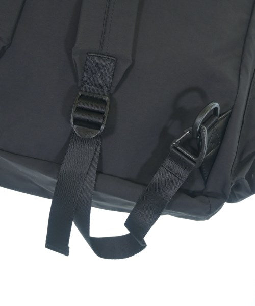 UNTRACE เป้สะพายหลัง