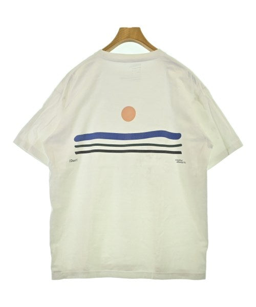 UNTRACE เสื้อยืด/เสื้อท็อปส์