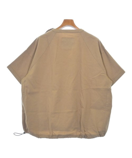 UNTRACE เสื้อยืด/เสื้อท็อปส์