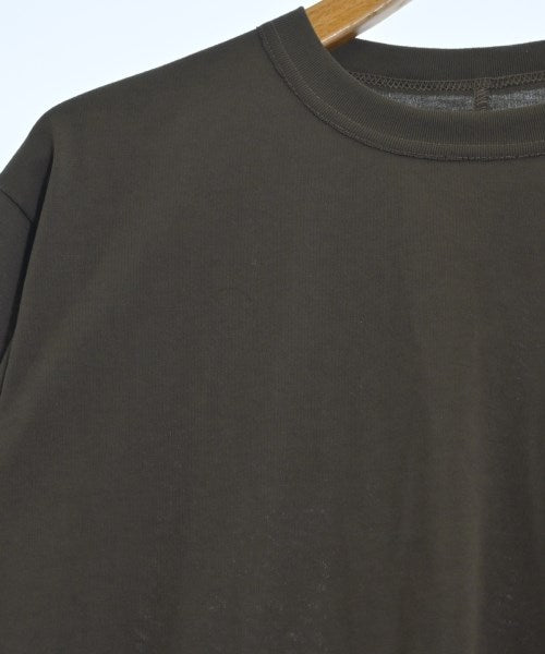 UNTRACE เสื้อยืด/เสื้อท็อปส์