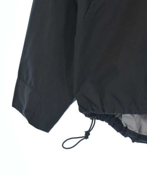 UNTRACE เสื้อลำลอง