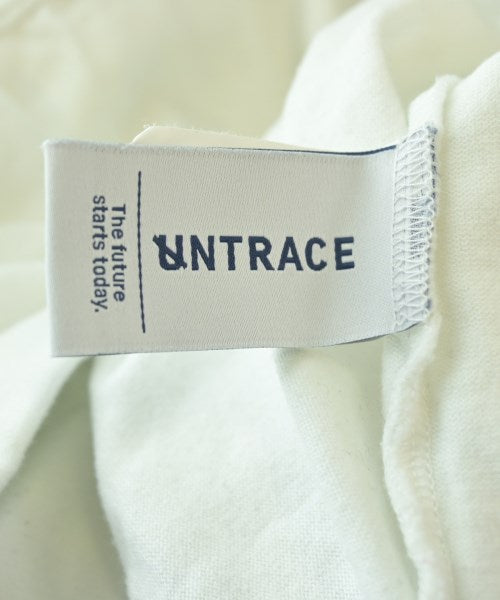 UNTRACE เสื้อยืด/เสื้อท็อปส์