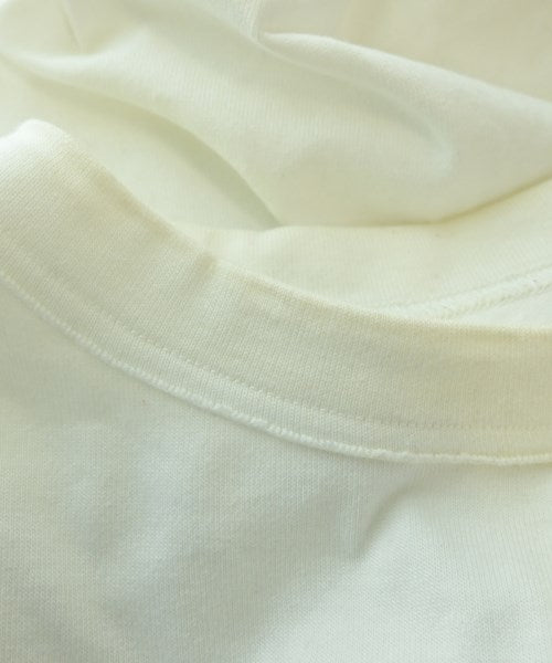 UNTRACE เสื้อยืด/เสื้อท็อปส์
