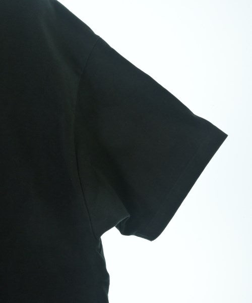 UNTRACE เสื้อยืด/เสื้อท็อปส์