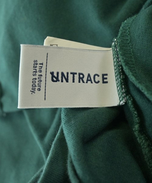 UNTRACE เสื้อยืด/เสื้อท็อปส์