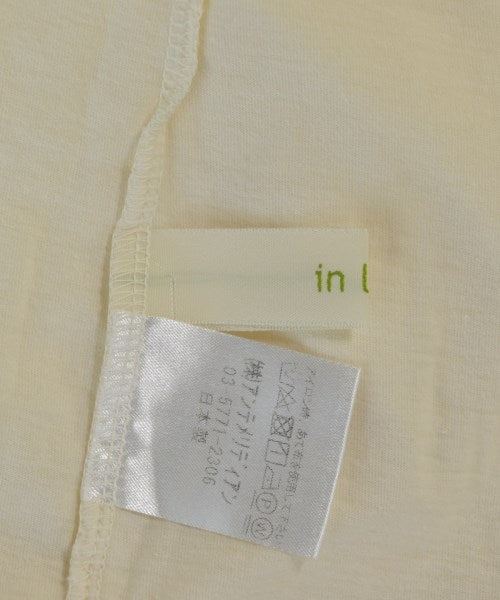in leaf เสื้อยืด/เสื้อท็อปส์