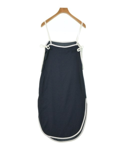 SOLID & STRIPED ชุดเดรส