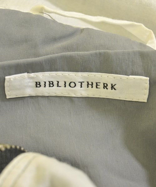 BIBLIOTHERK เสื้อพาร์กาภูเขา