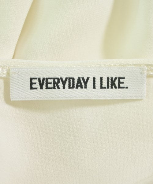 EVERYDAY I LIKE เสื้อยืด/เสื้อท็อปส์