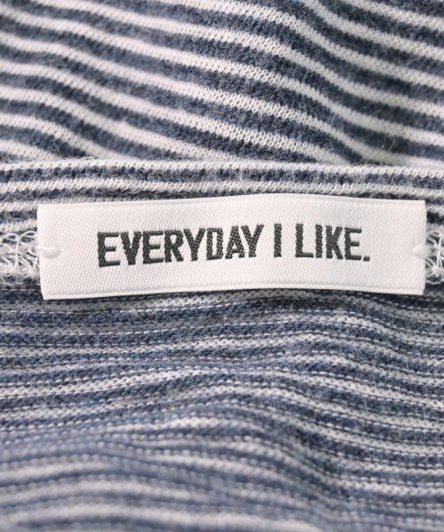EVERYDAY I LIKE เสื้อยืด/เสื้อท็อปส์