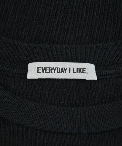 EVERYDAY I LIKE เสื้อยืด/เสื้อท็อปส์
