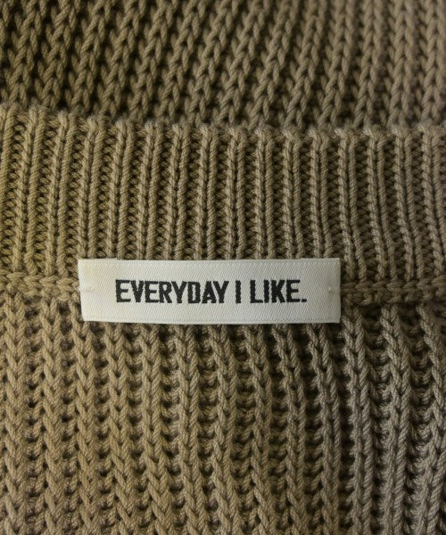 EVERYDAY I LIKE เสื้อแขนกุด