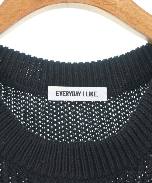 EVERYDAY I LIKE เสื้อกั๊ก