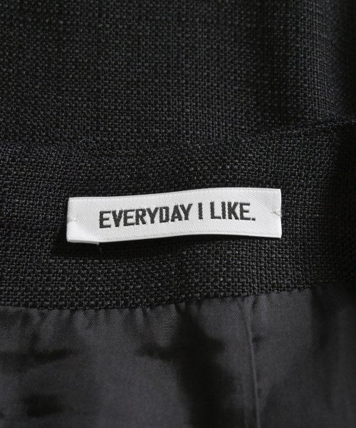 EVERYDAY I LIKE กระโปรงยาวถึงเข่า