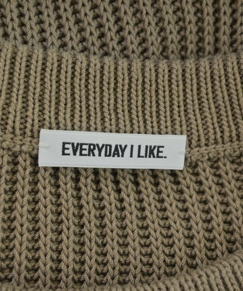 EVERYDAY I LIKE เสื้อกั๊ก