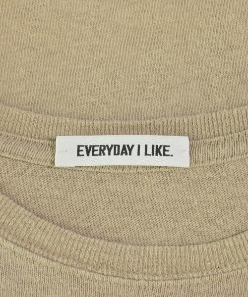 EVERYDAY I LIKE เสื้อยืด/เสื้อท็อปส์