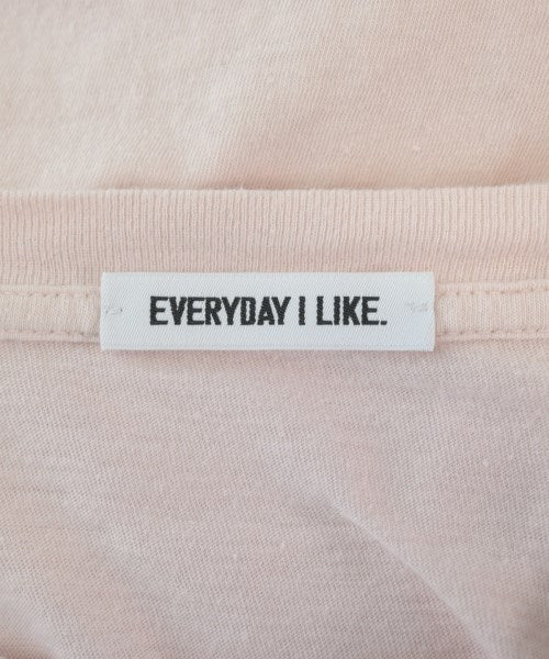 EVERYDAY I LIKE เสื้อยืด/เสื้อท็อปส์