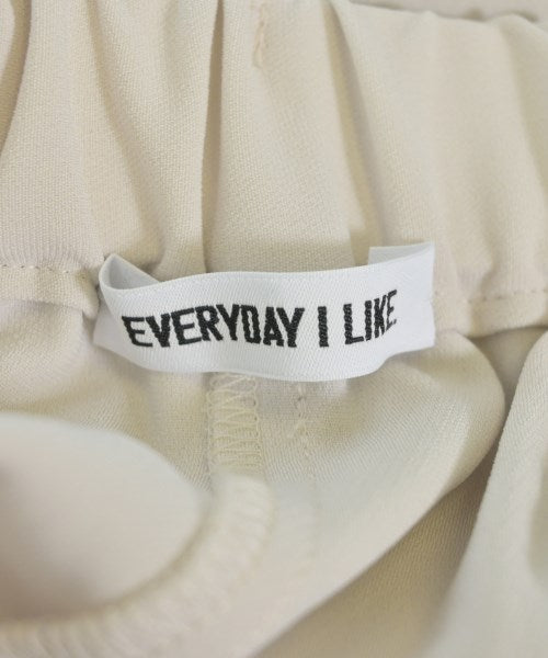 EVERYDAY I LIKE กางเกง อื่น