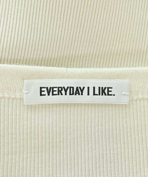 EVERYDAY I LIKE เสื้อยืด/เสื้อท็อปส์