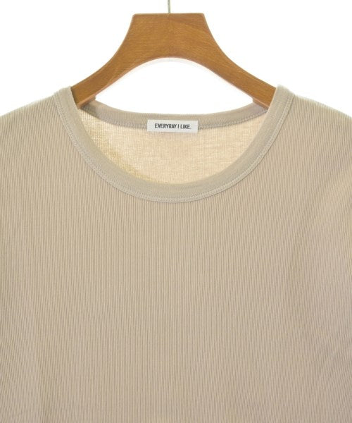 EVERYDAY I LIKE เสื้อยืด/เสื้อท็อปส์