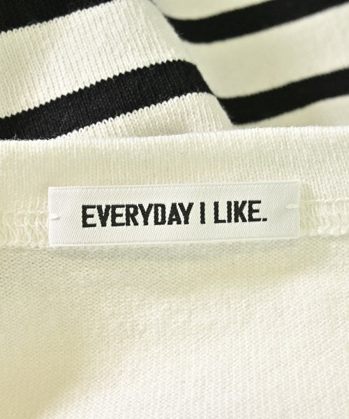 EVERYDAY I LIKE เสื้อยืด/เสื้อท็อปส์