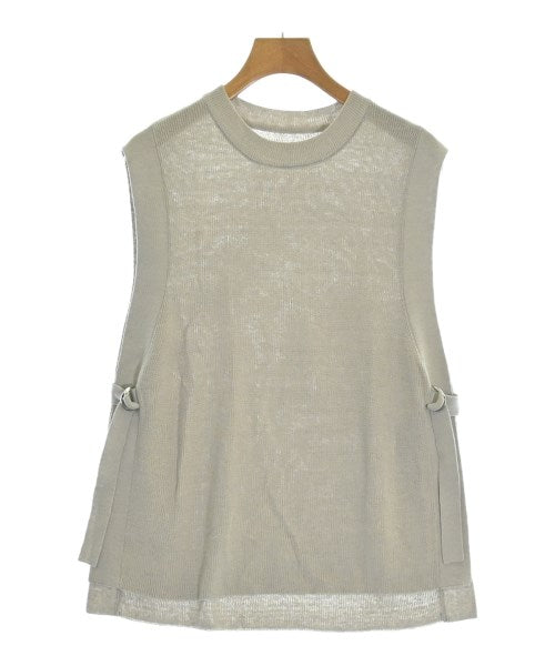 KARENNE เสื้อแขนกุด