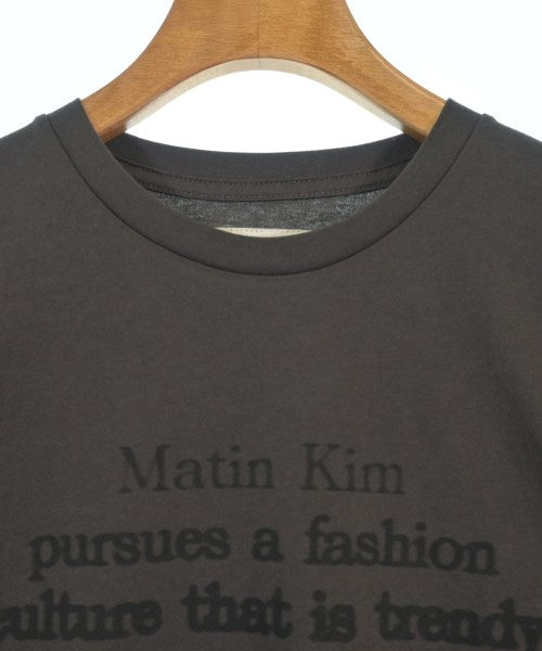 Matin Kim เสื้อยืด/เสื้อท็อปส์