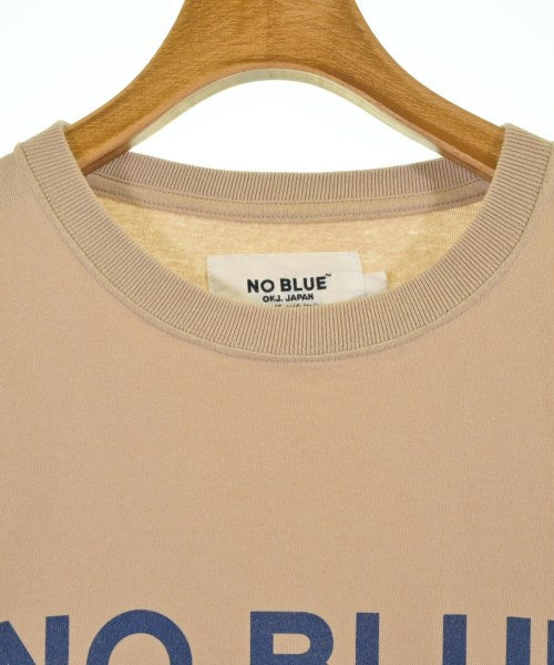 NO BLUE เสื้อยืด/เสื้อท็อปส์
