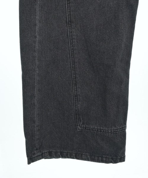 Q.anos ยีนส์