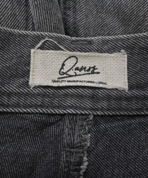 Q.anos ยีนส์