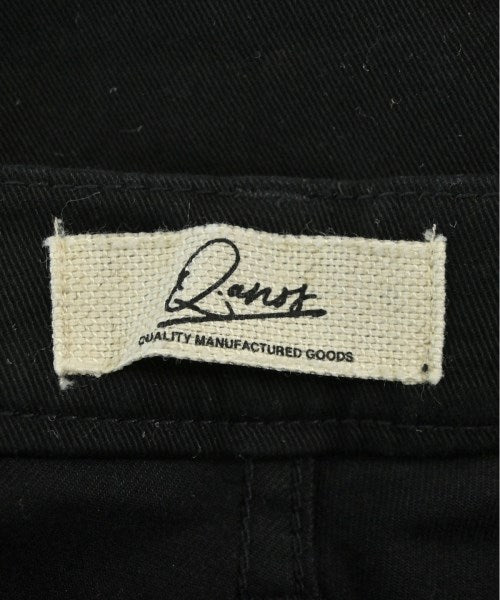 Q.anos กางเกง อื่น