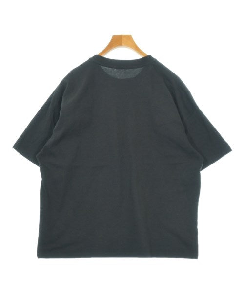 Antwort เสื้อยืด/เสื้อท็อปส์