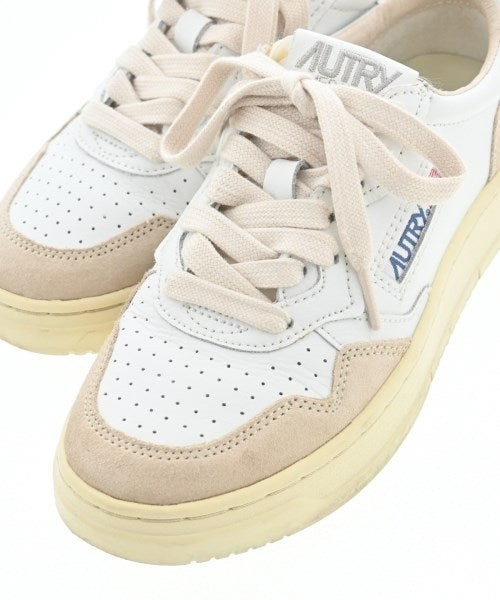 AUTRY รองเท้าผ้าใบ