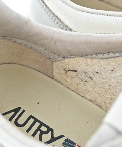 AUTRY รองเท้าผ้าใบ