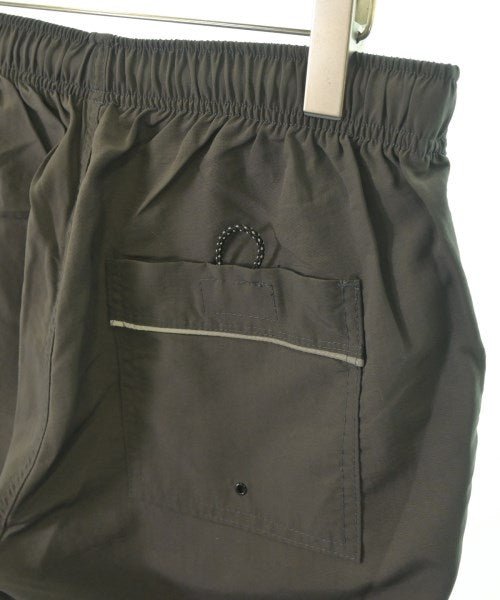 TOUGHER กางเกงขาสั้น