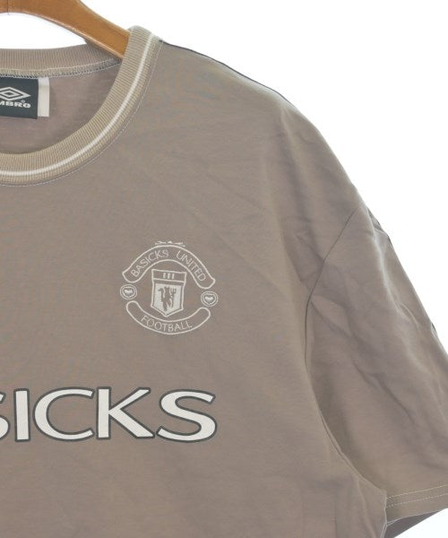 BASICKS เสื้อยืด/เสื้อท็อปส์