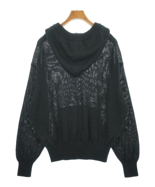 BASICKS เสื้อกันหนาว