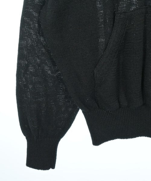 BASICKS เสื้อกันหนาว