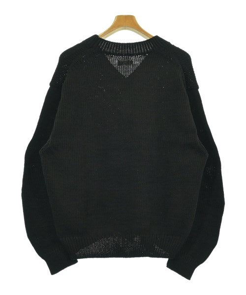 BASICKS เสื้อกันหนาว