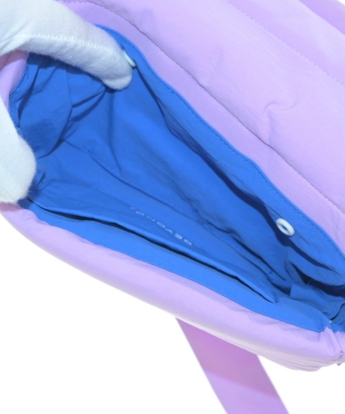 Beyond The Vines กระเป๋าสะพาย