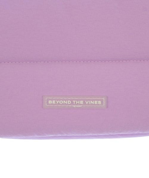 Beyond The Vines กระเป๋าสะพาย